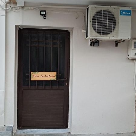 Petros Studios Mastixa Chios Town Exteriör bild